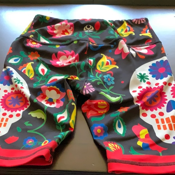 Sugar skull 💀 bike shorts - Picture 6 of 7